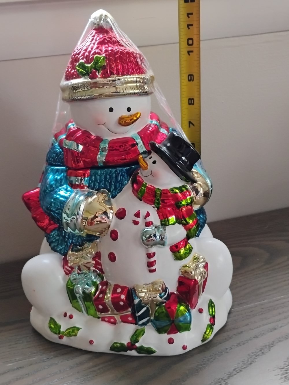 Adoring Snowman Cookie Jar